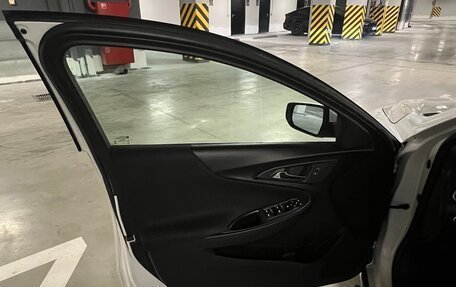 Chevrolet Malibu IX, 2016 год, 1 550 000 рублей, 12 фотография