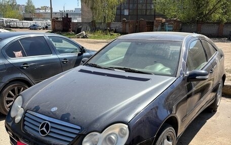 Mercedes-Benz C-Класс, 2001 год, 350 000 рублей, 3 фотография