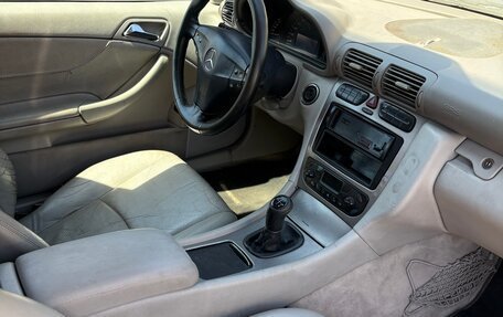 Mercedes-Benz C-Класс, 2001 год, 350 000 рублей, 9 фотография