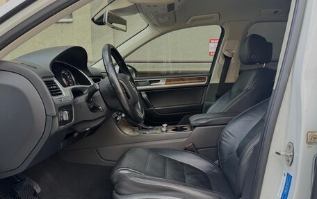 Volkswagen Touareg III, 2015 год, 2 600 000 рублей, 12 фотография