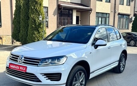 Volkswagen Touareg III, 2015 год, 2 600 000 рублей, 1 фотография