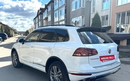 Volkswagen Touareg III, 2015 год, 2 600 000 рублей, 7 фотография
