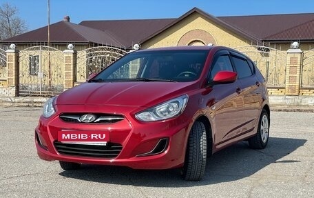 Hyundai Solaris II рестайлинг, 2012 год, 730 000 рублей, 2 фотография