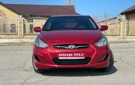 Hyundai Solaris II рестайлинг, 2012 год, 730 000 рублей, 3 фотография