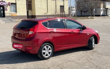Hyundai Solaris II рестайлинг, 2012 год, 730 000 рублей, 6 фотография