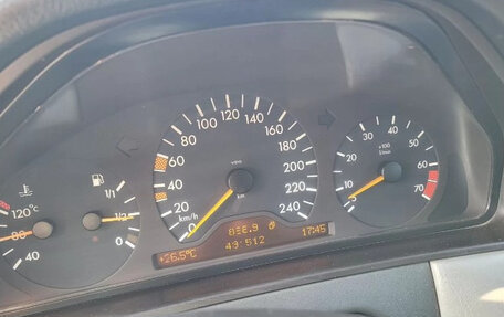 Mercedes-Benz E-Класс, 1998 год, 400 000 рублей, 4 фотография