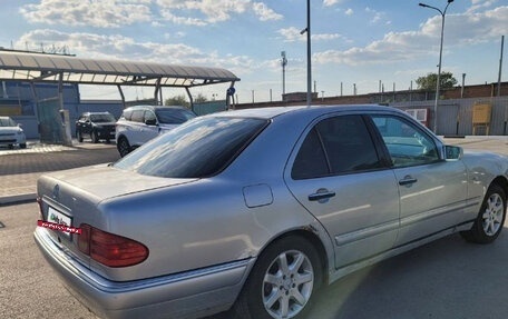 Mercedes-Benz E-Класс, 1998 год, 400 000 рублей, 11 фотография