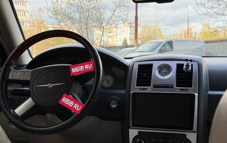 Chrysler 300C II, 2005 год, 1 150 000 рублей, 21 фотография