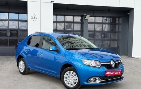 Renault Logan II, 2015 год, 775 000 рублей, 10 фотография