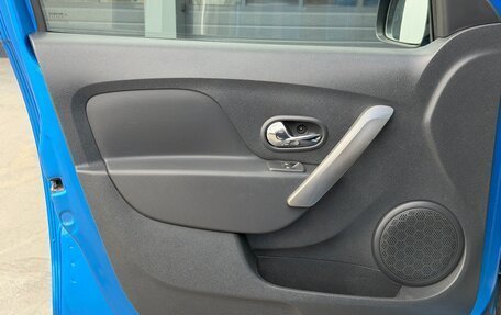 Renault Logan II, 2015 год, 775 000 рублей, 18 фотография