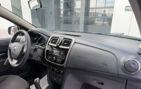 Renault Logan II, 2015 год, 775 000 рублей, 26 фотография