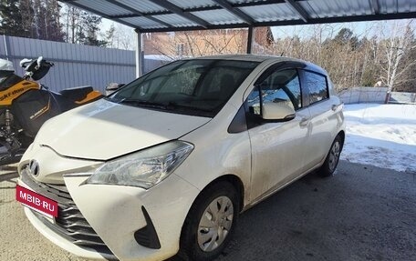 Toyota Vitz, 2018 год, 960 000 рублей, 3 фотография