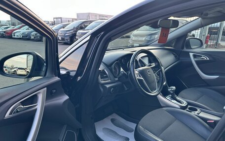 Opel Astra J, 2011 год, 799 999 рублей, 10 фотография