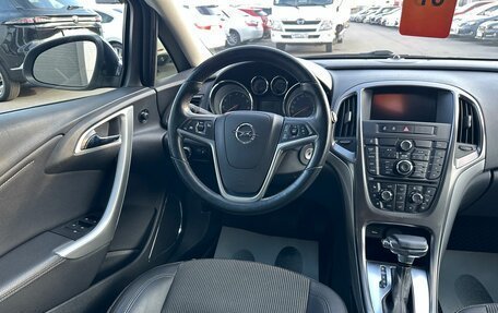 Opel Astra J, 2011 год, 799 999 рублей, 16 фотография