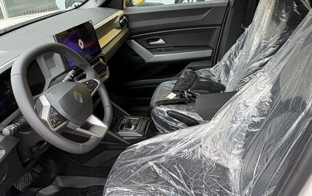 Renault Duster, 2025 год, 3 300 000 рублей, 10 фотография