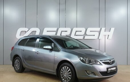 Opel Astra J, 2011 год, 899 000 рублей, 1 фотография