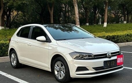 Volkswagen Polo, 2021 год, 1 000 000 рублей, 3 фотография