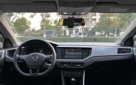 Volkswagen Polo, 2021 год, 1 000 000 рублей, 10 фотография