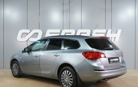 Opel Astra J, 2011 год, 899 000 рублей, 2 фотография