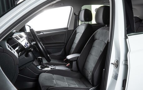 Volkswagen Tiguan II, 2018 год, 2 800 000 рублей, 10 фотография