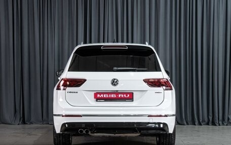 Volkswagen Tiguan II, 2018 год, 2 800 000 рублей, 4 фотография