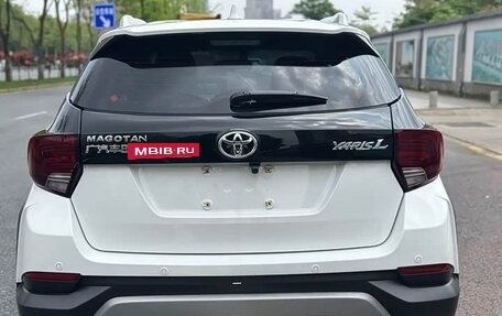 Toyota Yaris XP150 рестайлинг, 2023 год, 998 000 рублей, 5 фотография