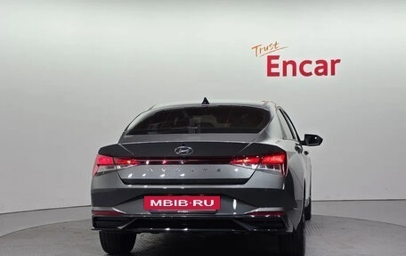 Hyundai Avante, 2022 год, 1 800 000 рублей, 4 фотография