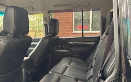 Mitsubishi Pajero IV, 2013 год, 2 290 000 рублей, 6 фотография