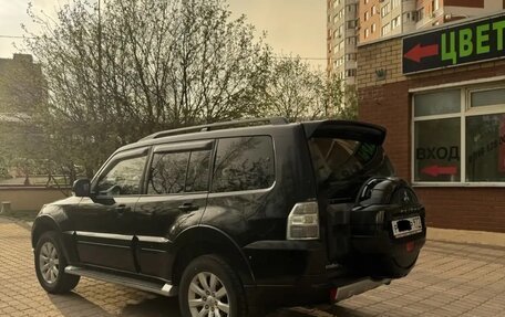 Mitsubishi Pajero IV, 2013 год, 2 290 000 рублей, 3 фотография