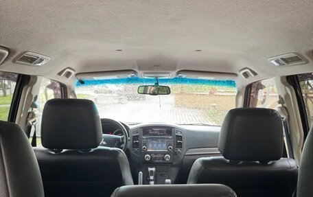 Mitsubishi Pajero IV, 2013 год, 2 290 000 рублей, 14 фотография