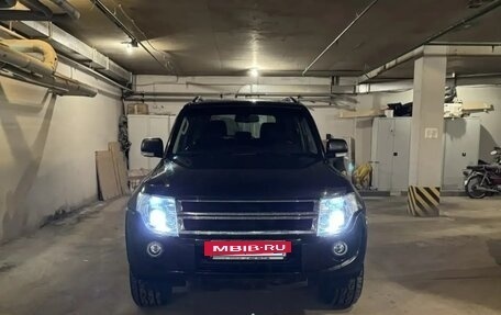 Mitsubishi Pajero IV, 2013 год, 2 290 000 рублей, 15 фотография