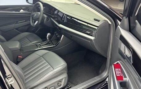 Volkswagen Passat B8 рестайлинг, 2022 год, 2 200 000 рублей, 10 фотография
