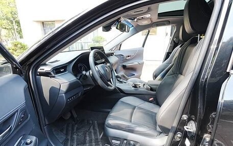 Toyota Harrier, 2022 год, 3 820 000 рублей, 8 фотография