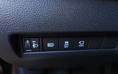 Toyota Harrier, 2022 год, 3 820 000 рублей, 12 фотография