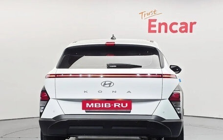 Hyundai Kona, 2023 год, 1 900 000 рублей, 5 фотография