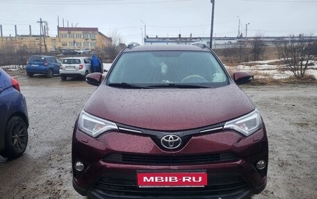 Toyota RAV4, 2018 год, 2 990 000 рублей, 1 фотография