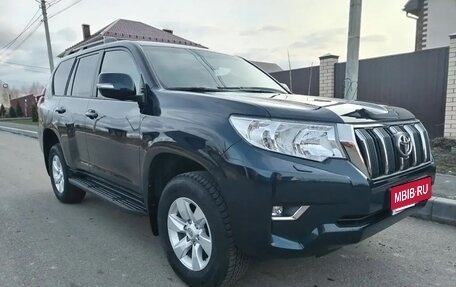 Toyota Land Cruiser Prado 150 рестайлинг 2, 2018 год, 5 900 000 рублей, 1 фотография