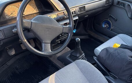 Mazda 323, 1991 год, 200 000 рублей, 11 фотография