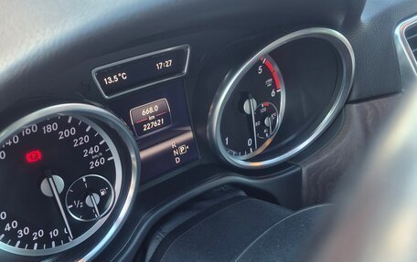 Mercedes-Benz M-Класс, 2012 год, 2 700 000 рублей, 5 фотография