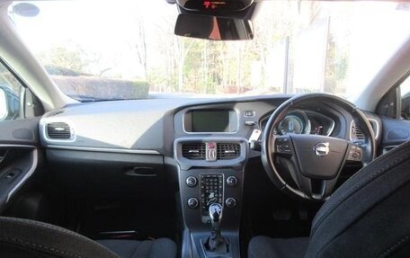 Volvo V40 II рестайлинг, 2016 год, 750 333 рублей, 9 фотография