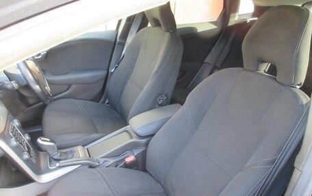 Volvo V40 II рестайлинг, 2016 год, 750 333 рублей, 11 фотография