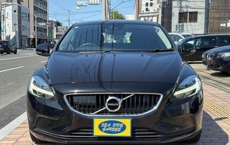 Volvo V40 II рестайлинг, 2020 год, 1 070 333 рублей, 2 фотография