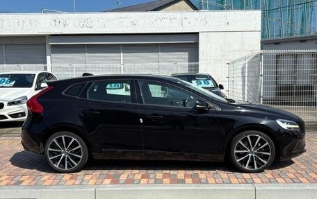 Volvo V40 II рестайлинг, 2020 год, 1 070 333 рублей, 7 фотография