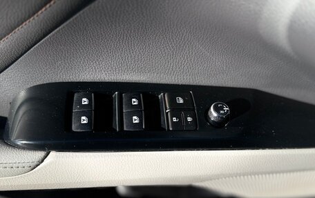 Toyota Camry, 2017 год, 2 150 000 рублей, 16 фотография