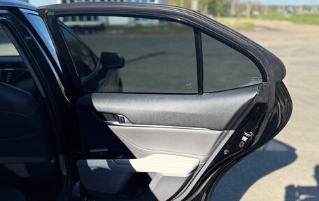 Toyota Camry, 2017 год, 2 150 000 рублей, 10 фотография