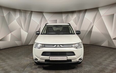 Mitsubishi Outlander III рестайлинг 3, 2013 год, 1 799 000 рублей, 7 фотография