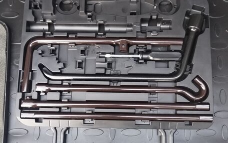 Toyota Land Cruiser Prado 150 рестайлинг 2, 2018 год, 5 900 000 рублей, 14 фотография