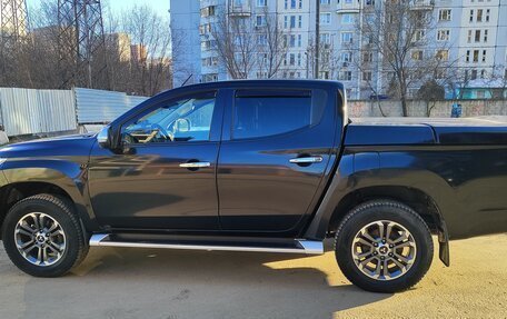 Mitsubishi L200 IV рестайлинг, 2021 год, 3 100 000 рублей, 5 фотография