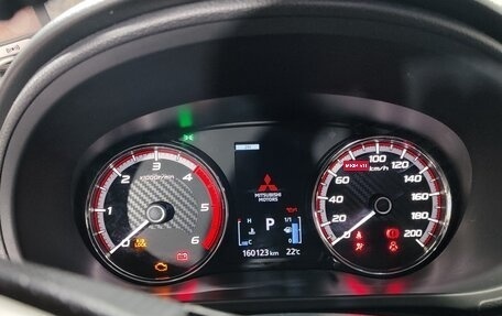 Mitsubishi L200 IV рестайлинг, 2021 год, 3 100 000 рублей, 8 фотография