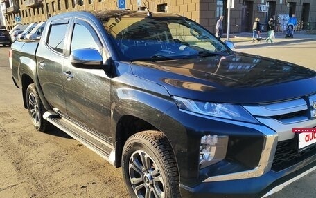 Mitsubishi L200 IV рестайлинг, 2021 год, 3 100 000 рублей, 2 фотография